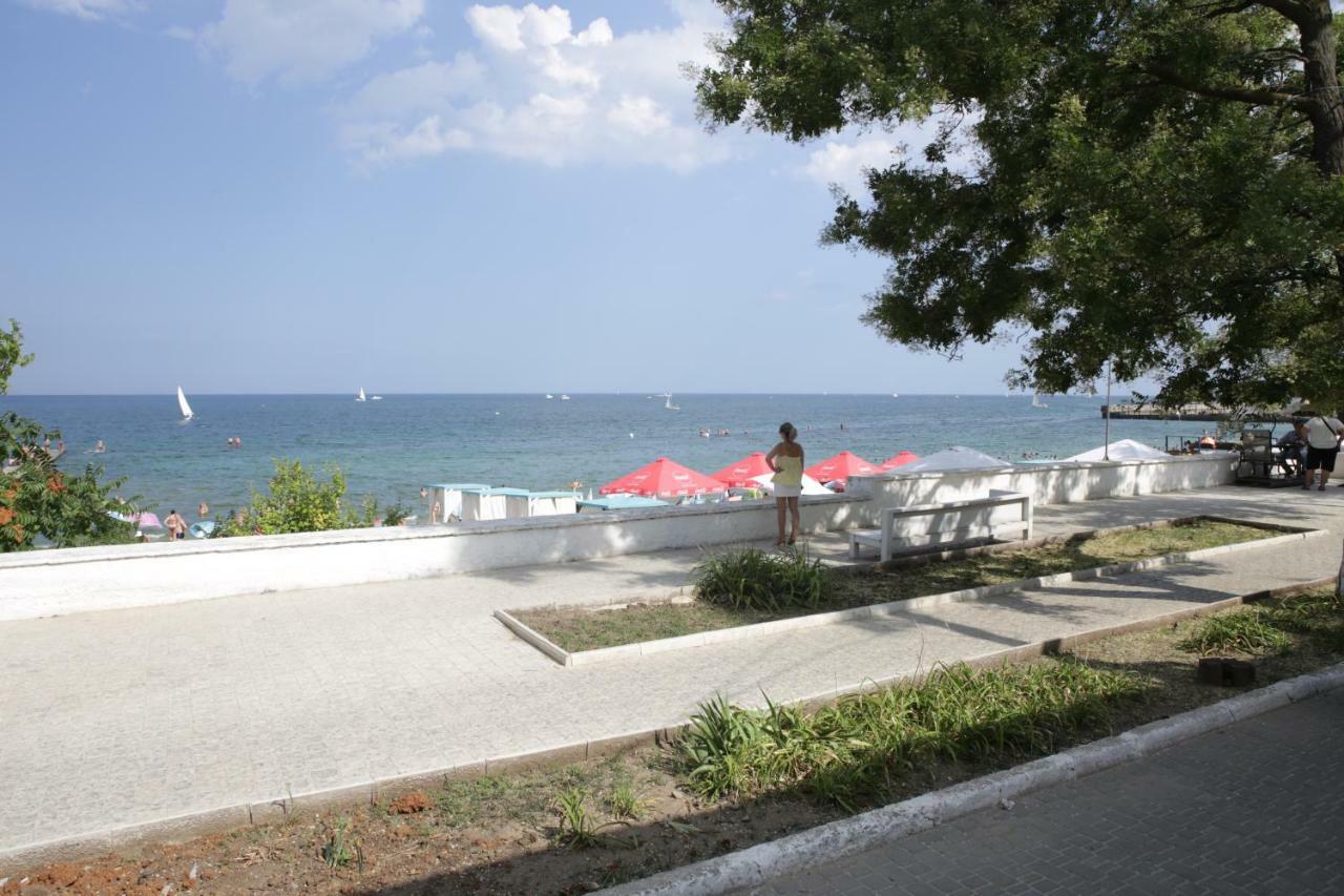 Номер С Видом На Море В Отраде Odesa Exterior photo